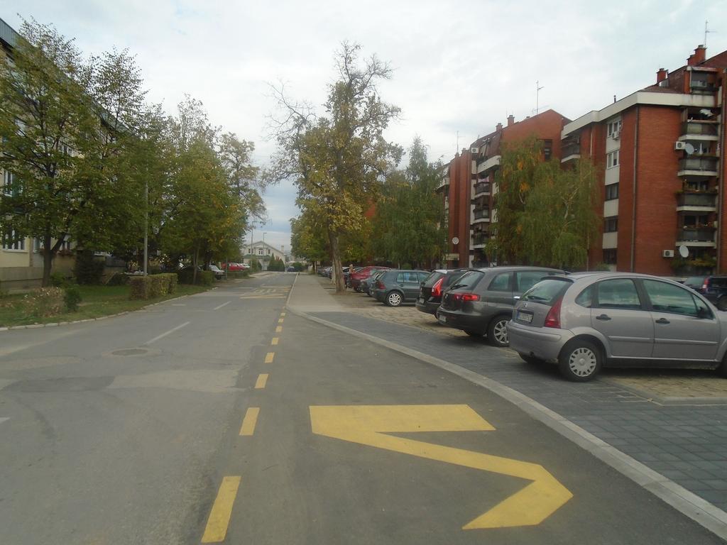 Apartment Peca Кладово Екстериор снимка