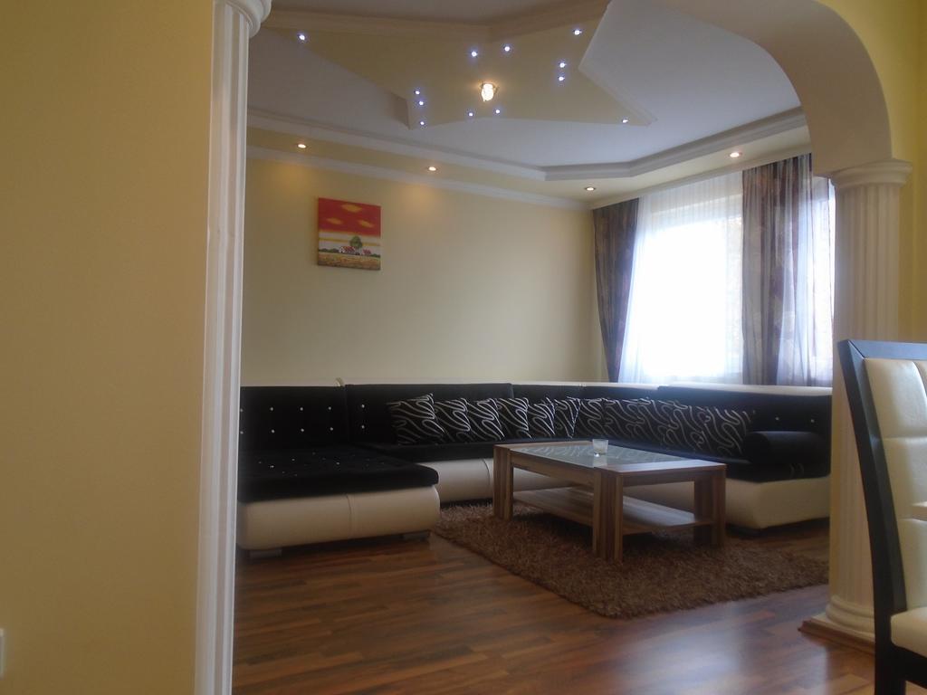 Apartment Peca Кладово Екстериор снимка